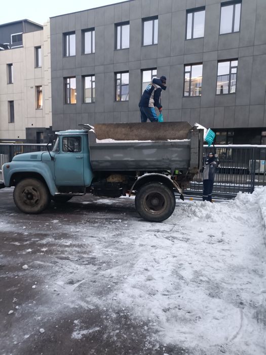 Вывоз снега с погрузкой и без