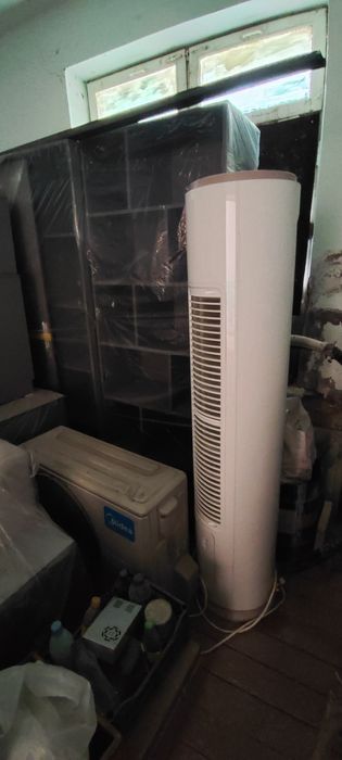 Кондиционер Midea Naomi 18 в идеальном состоянии