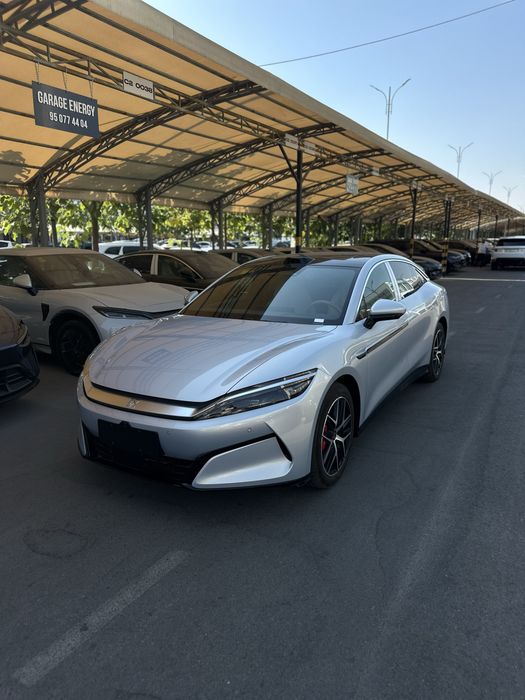 Byd han l dual motor bez probeg