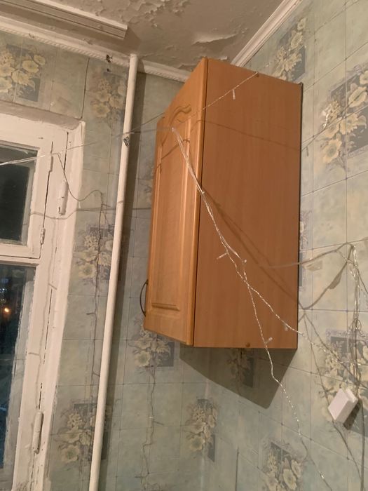 Кухонный гарнитур + стол