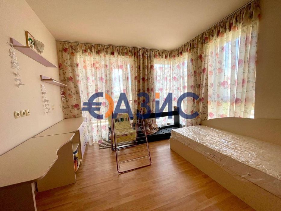 Тристаен апартамент в комплекс Stella Polaris, 102 кв.м., Слънчев бряг