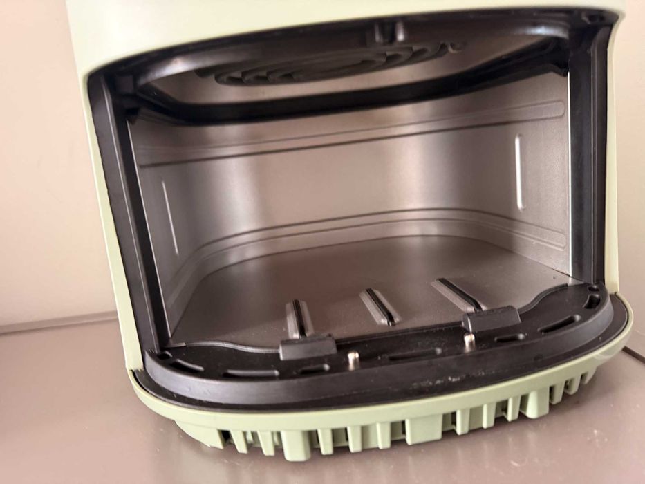 Airfryer COSORI stare foarte bună