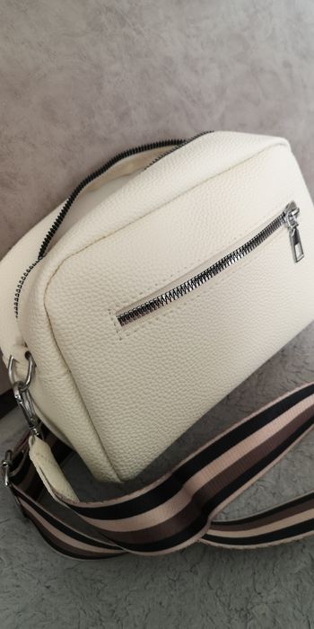 Продам сумки новые и ремень на сумку