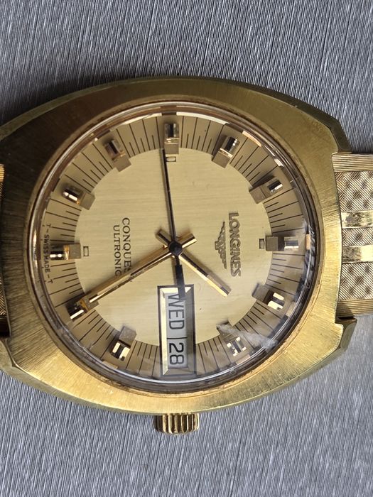 Стар ръчен часовник Longines