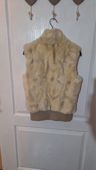 Vând vestă blană naturală