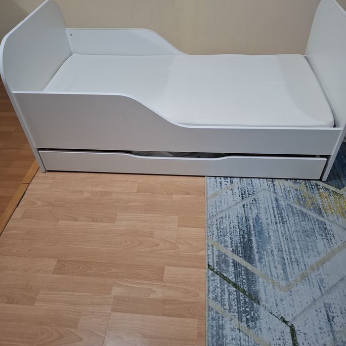 Детско легло с шкаф