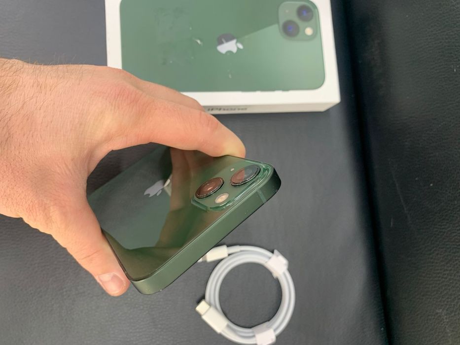 Айфон 13 в идеальном состоянии