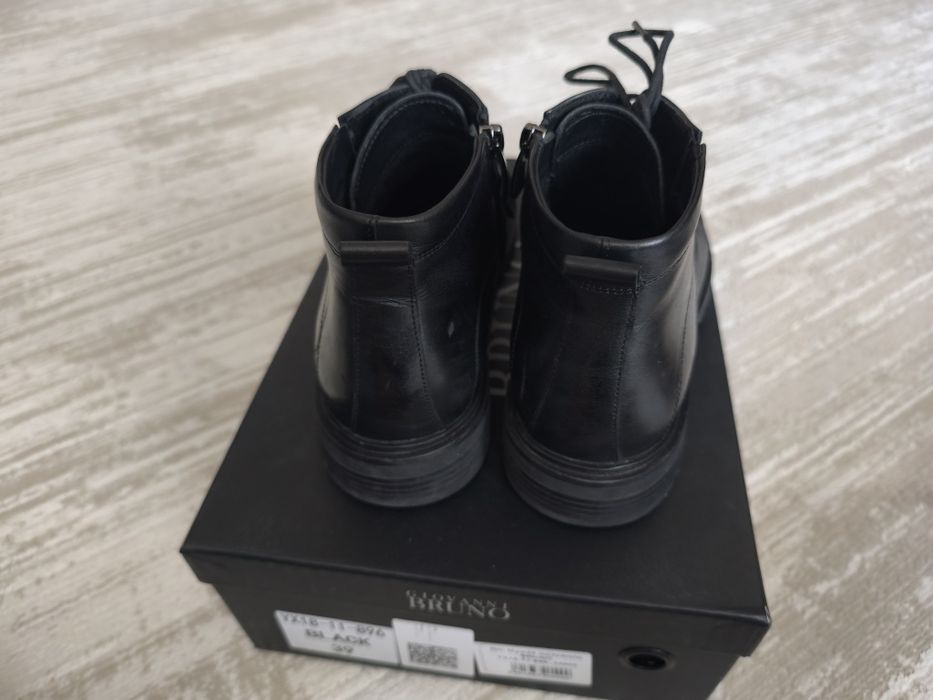 Продам кожаные туфли