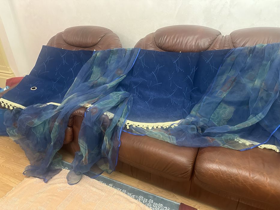 Продаю 2 комплекта штор с тюлем