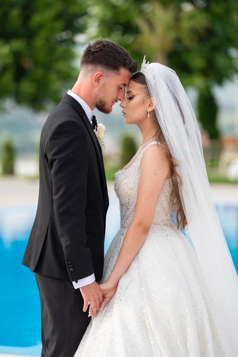 Oferte pachete nuntă! Fotograf, video, oglinda magica, dronă, fum, etc