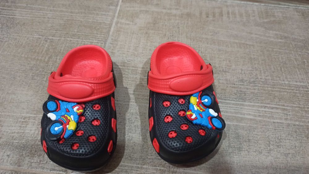Бебешки маратонки Ponki 20 номер Понки и сандали Крокс чехли