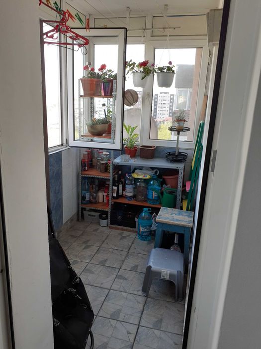 Vand apartament 3 camere