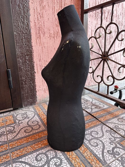 Манекен женский срочно продам