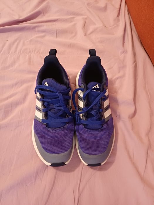 Adidasi Adidas marimea 38