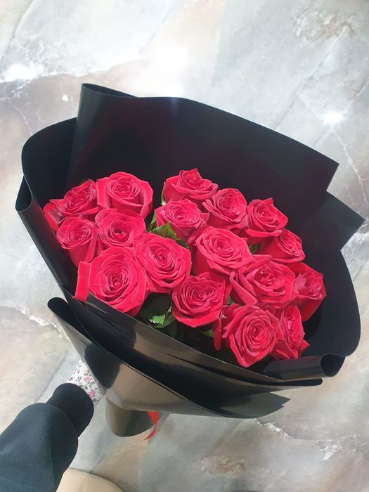 Бесплатная доставка цветы Семей розы хризантема гипсофила пионы