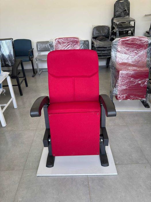 Театральные кресла нового поколения - производства под заказ