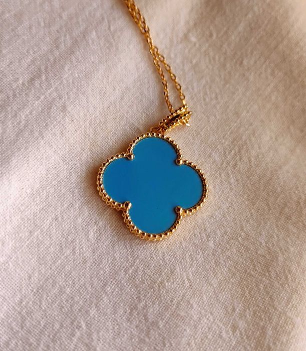 Дълго дамско колие с голяма детелина от син ахат, Van Cleef & Arpels