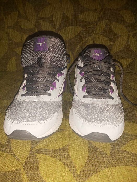 Дамски маратонки Mezuno