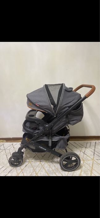 Продам коляску фирма Текнум