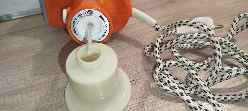 Rowenta DA-51 – Ретро колекционерски уред за гладене с пара от 70-те