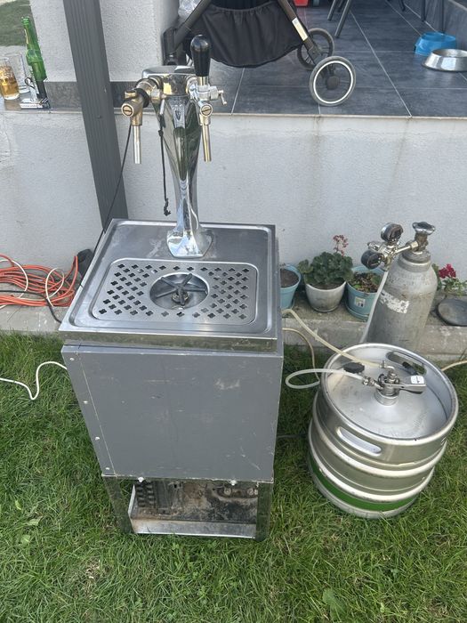 Vand dozator bere functional
