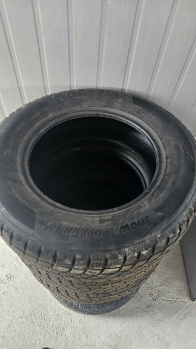 Шины зимнин состояние очень хорошее