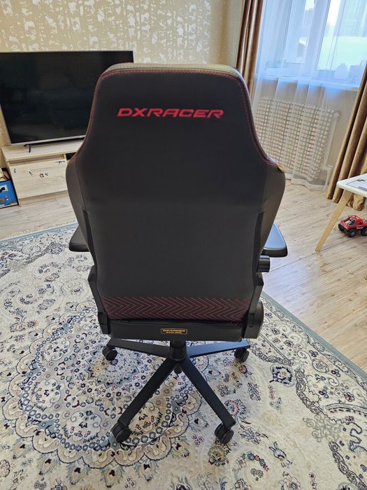 Игровое кресло Dxracer Craft