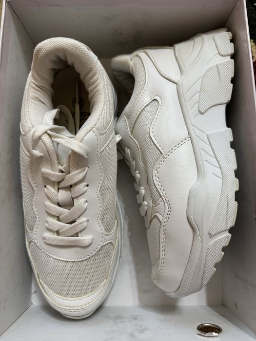 Продается обувь отличного качество