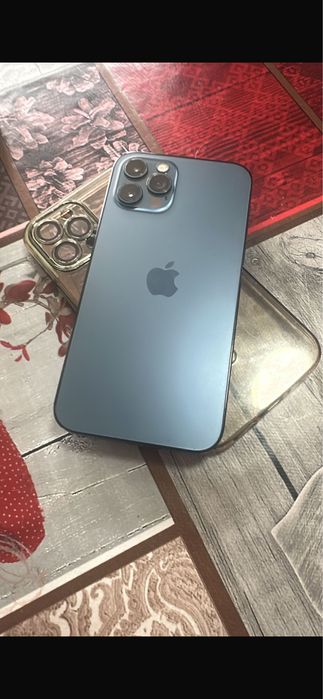 Vând iphone 12 pro