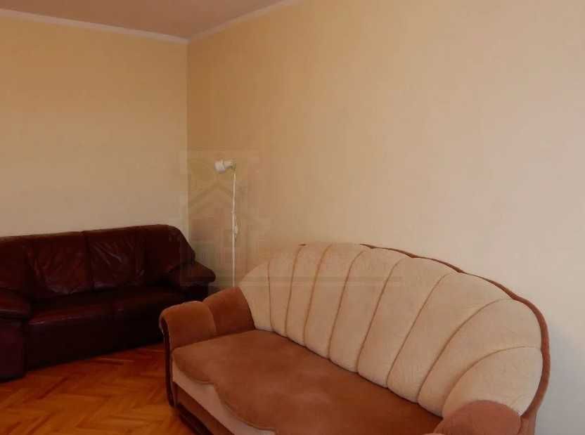 Дава се под наем Тристаен апартамент в Пловдив, Гагарин - 88 кв.м за 270.3 € - Снимка #1