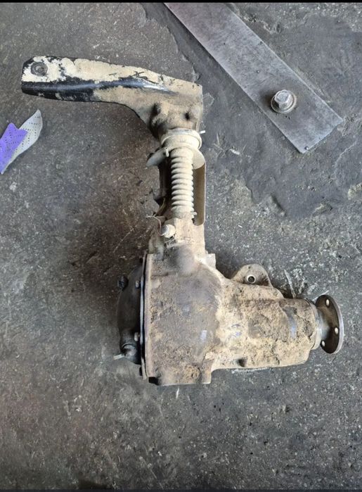 Запчасти на Монтеро спорт