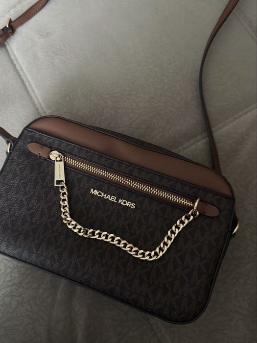Оригинал Michael Kors Jet Set Crossbody (Cambodia)