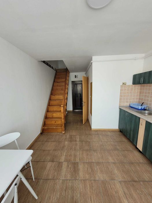 Apartament mansarda etaj 3 - proprietar