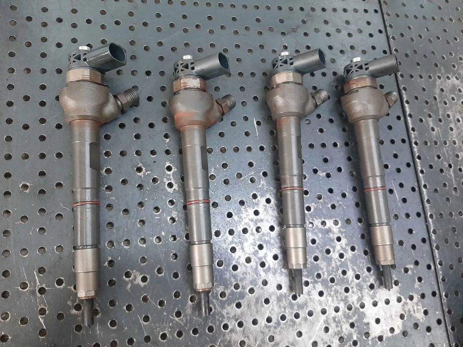 injector 1.6 tdi  vw  golf 7 tiguan  audi a3 8v seat  leon skoda octavia 3  0445110477  04l130277g