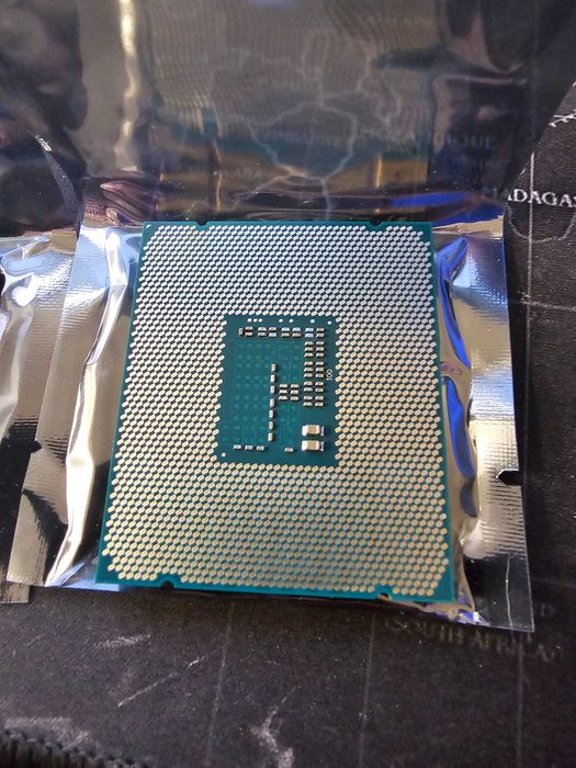 Процесор Intel Xeon E5-2620 v3 – 2 броя, LGA 2011-3