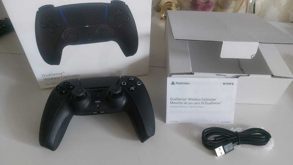 Игровой контроллер Sony PS5 DualSense черный