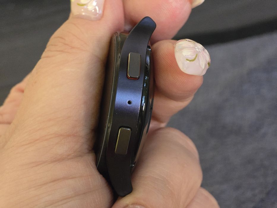 Samsung Galaxy Watch 6, 44mm с каишки и протектори