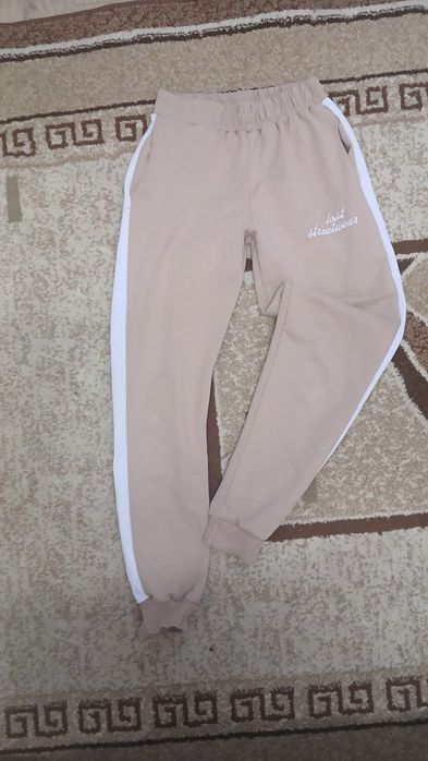 Pantaloni sport bej