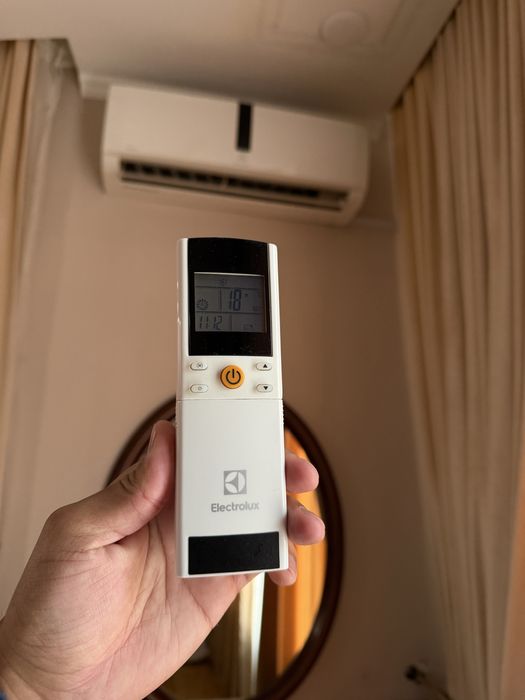 Кондиционер ElectroLux EACS 12