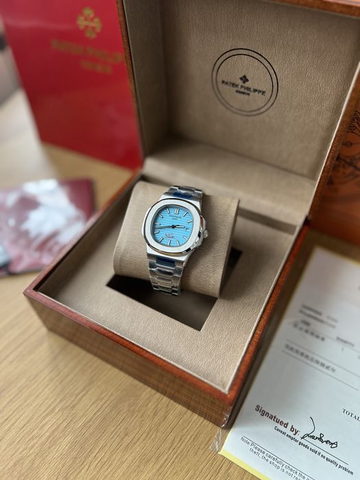 Patek Philippe Nautilius Tiffany 40 mm