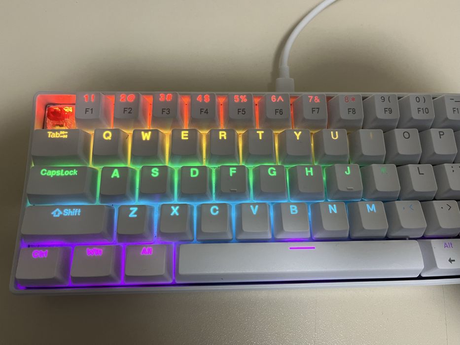 Механична RGB клавиатура