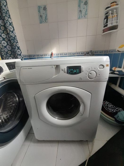 Продам стиральную машину