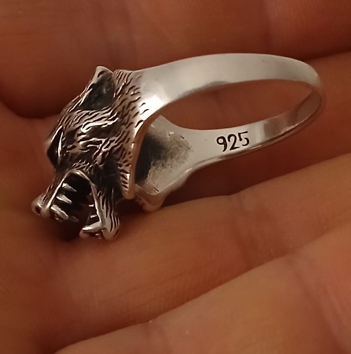 Продам перстень серебро