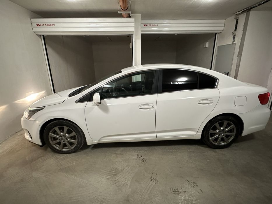 Toyota Avensis 2012г.