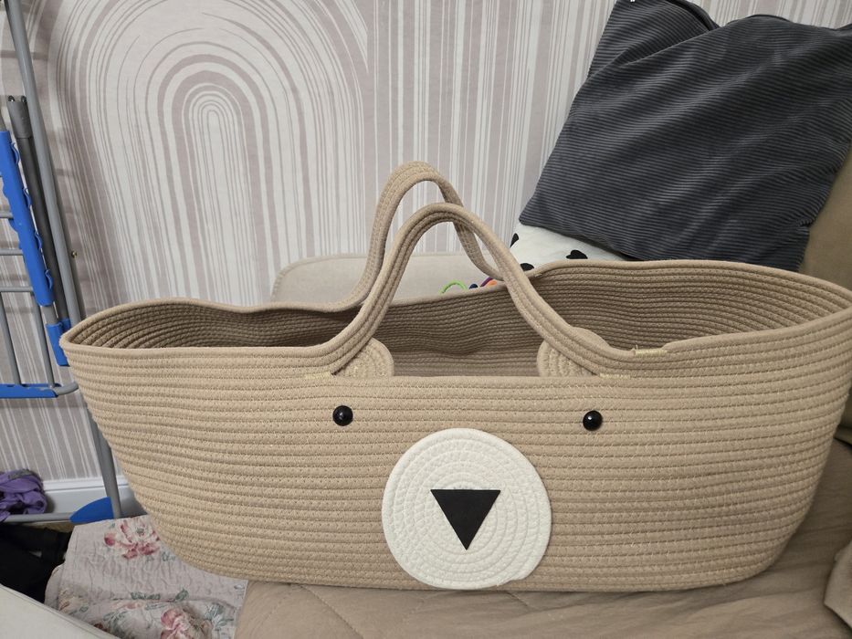 Продам переноску для малышей