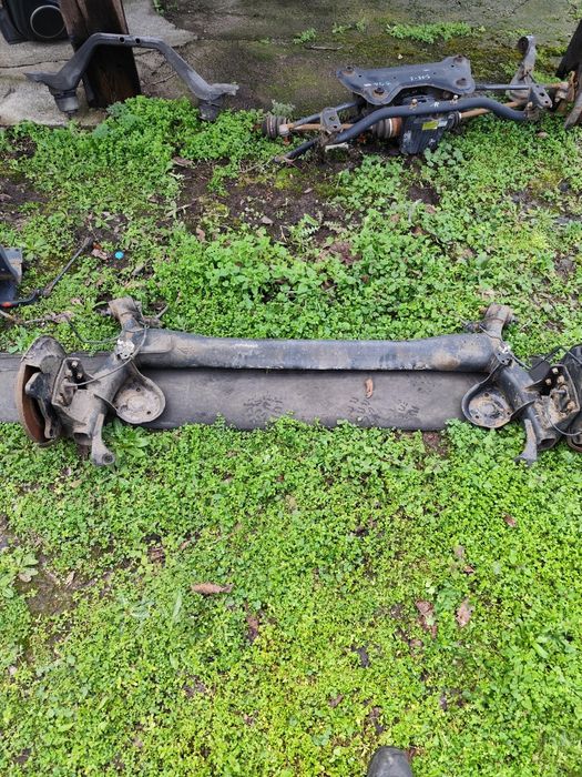 Заден мост Nissan Qashqai j11-2018- 1.2бензин-115кс