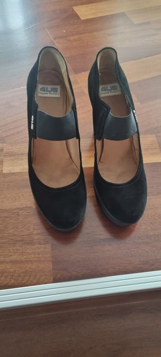 Черни обувки -Cesare Pasiotti
https://codefashion.bg › cesare-paci...