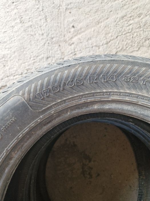 Зимние шины,  пара только,