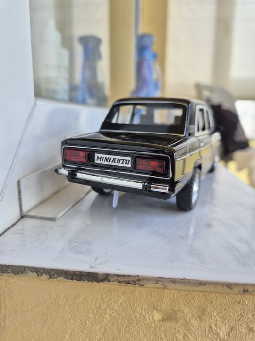 Lada 1500  / Лада 1500 / 1:24 / със звук  и  светлини