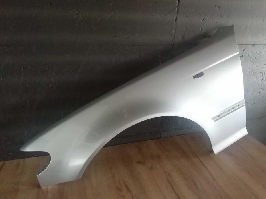 Aripa fata BMW E46 Sedan+Touring 01-05 Facelift Argintiu Titansilver